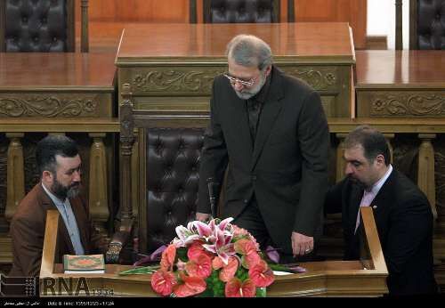 نشست خبری رئیس مجلس/تصاویر
