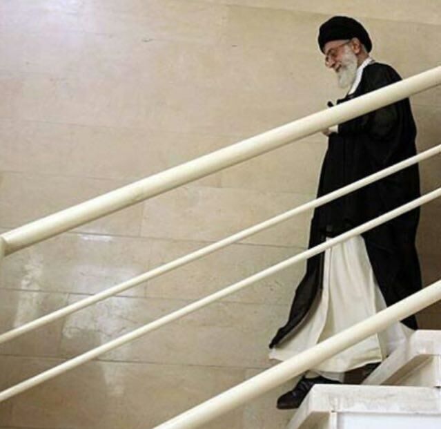 تصویری خاص از رهبر انقلاب