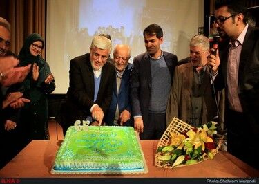 کیک تولد محمدرضا عارف/تصاویر
