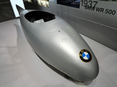 درپارکینگBMWچه‌خبراست؟/عکس