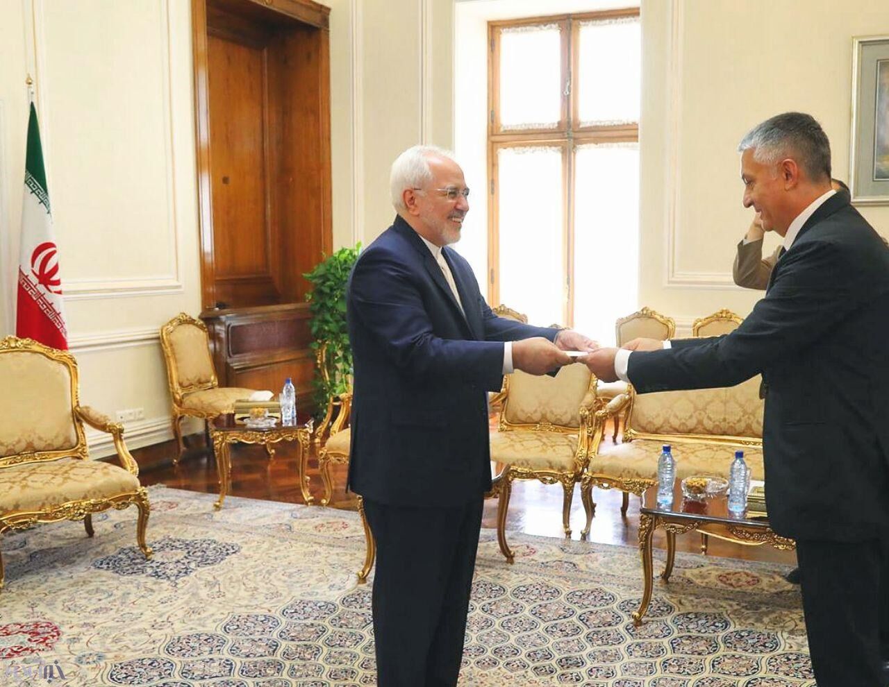 دیدار سفیر جدید صربستان با ظریف/عکس