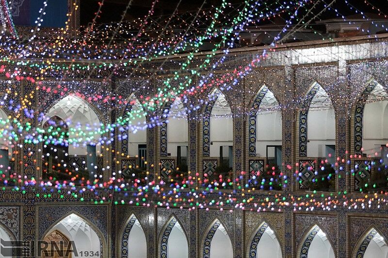 تصاویری از صحن چراغانی امام رضا(ع)