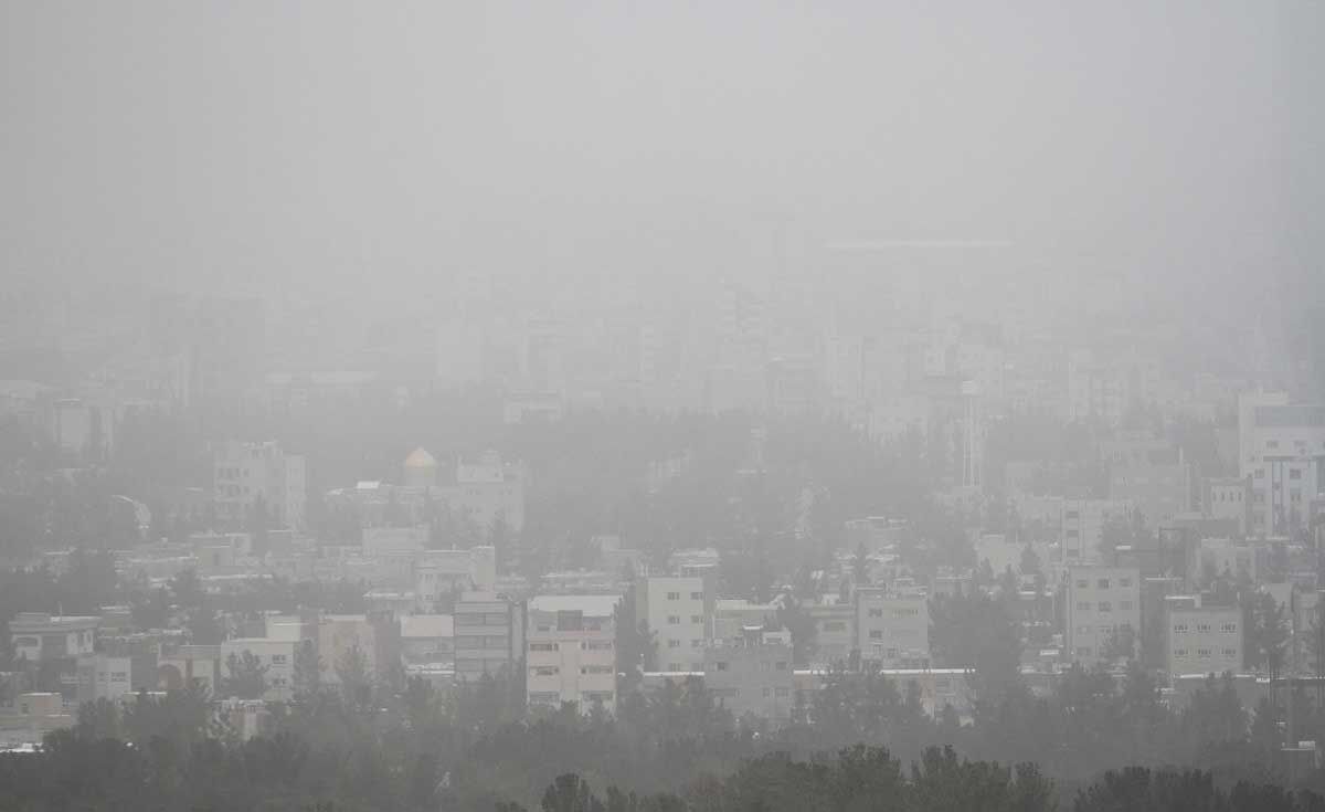 تصاویر گرد و غبار در آسمان بیرجند