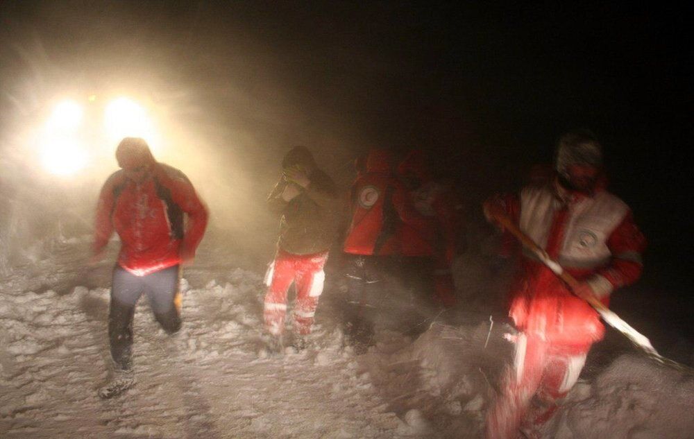 ریزش بهمن در گردنه خانچایی/تصاویر 