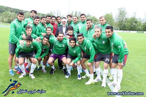 حضور ظریف در کمپ تیم ملی فوتبال/عکس