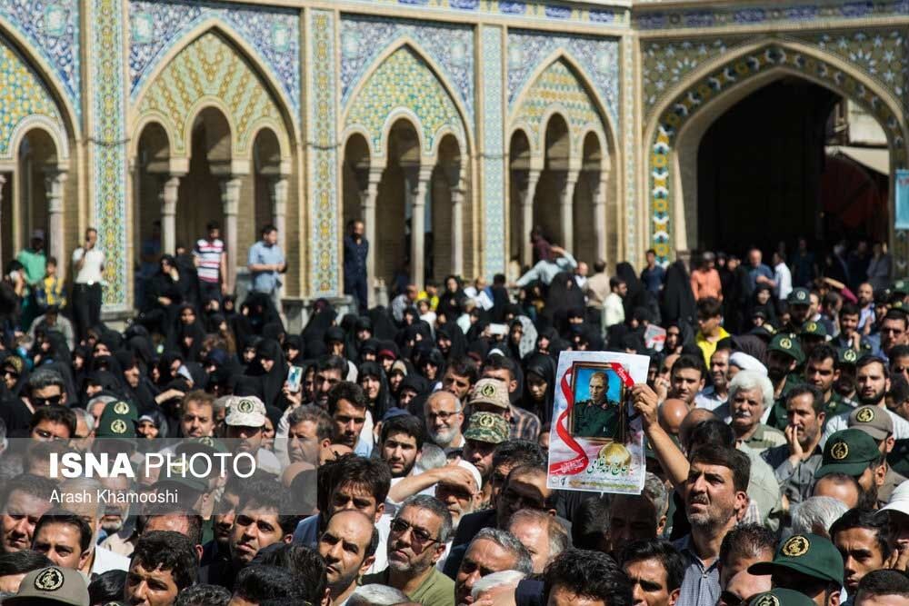 تشییع پیکر سردار شهید غلامی/تصاویر