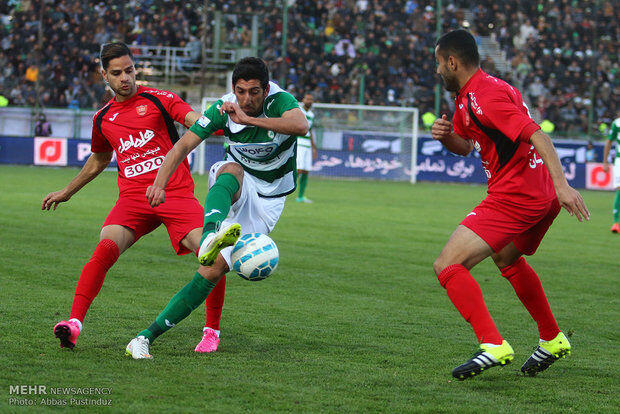 دیدار ذوب آهن و پرسپولیس/تصاویر