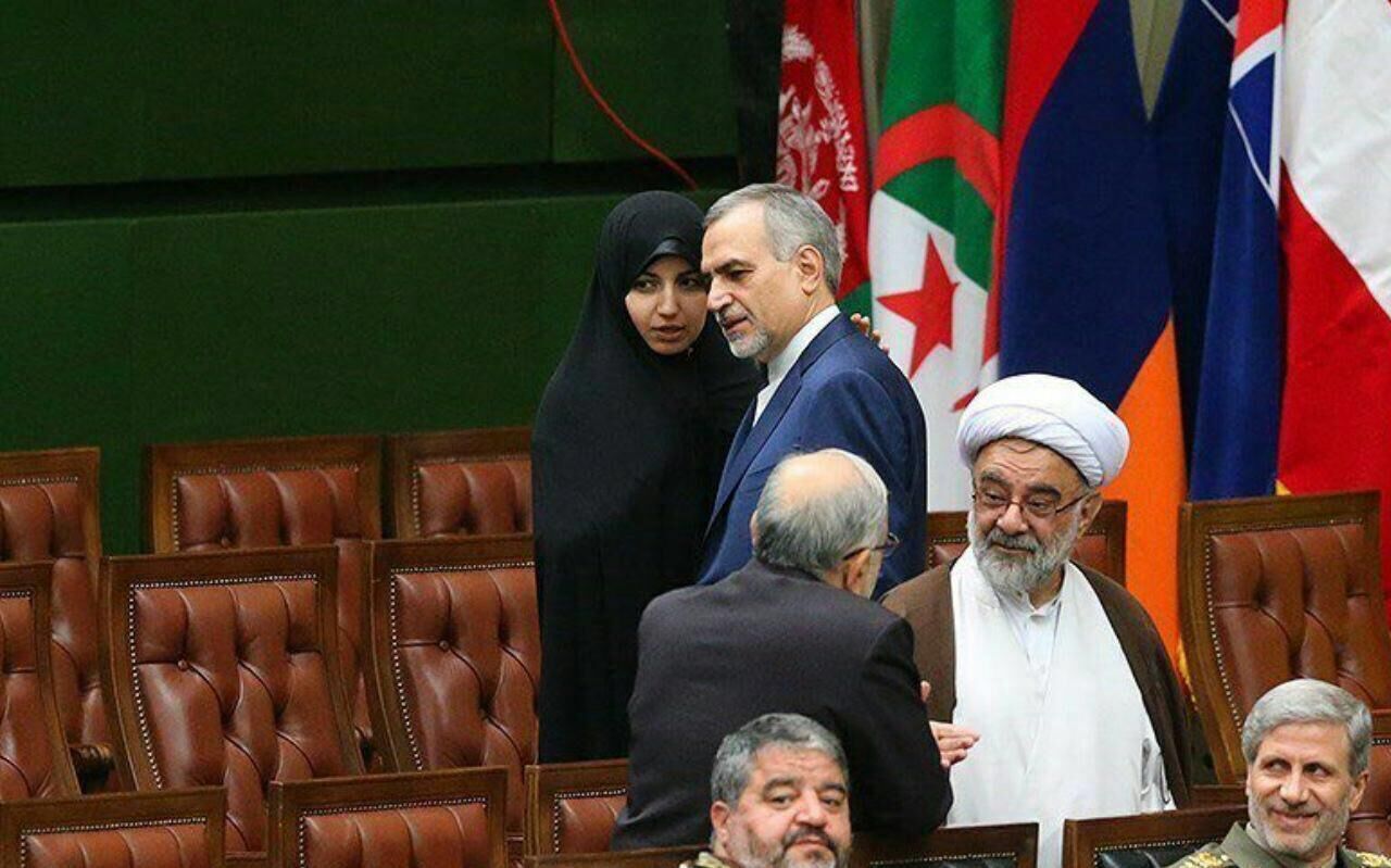 دختر حسن روحانی و حسین فریدون در حاشیه مراسم تحلیف/عکس