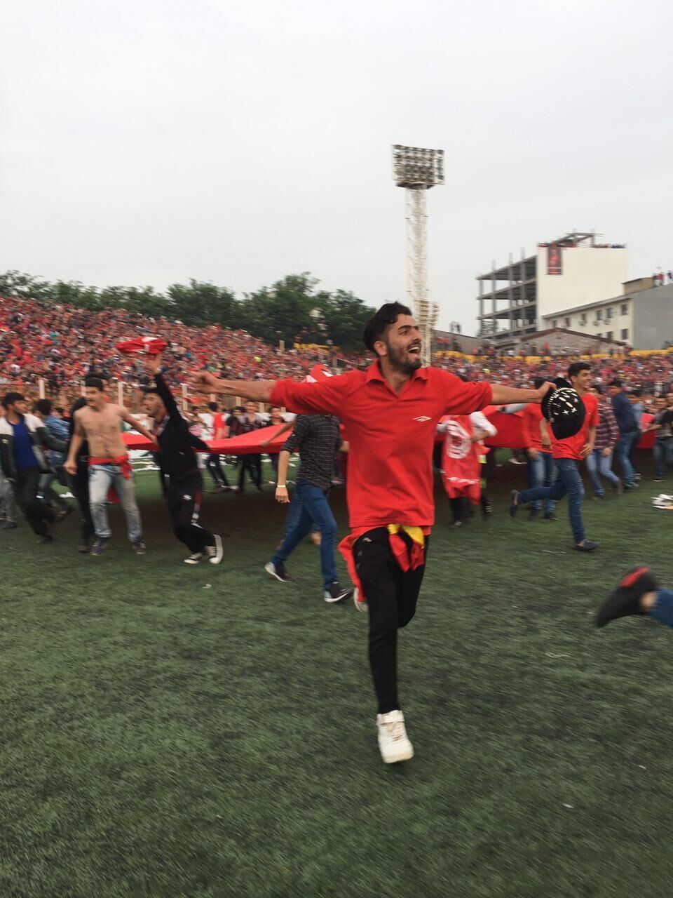 تصویر غرورانگیز یک صعود؛سپیدرود جاریست!