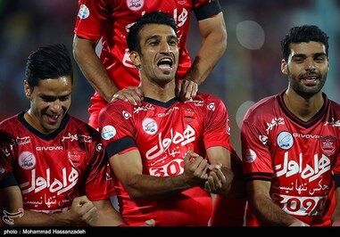 روایت تصویری ازصدرنشینی پرسپولیس