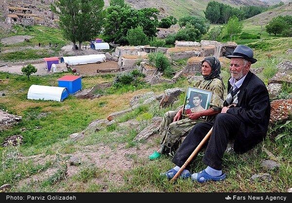 زندگی خانواده شهید در کانکس /تصاویر