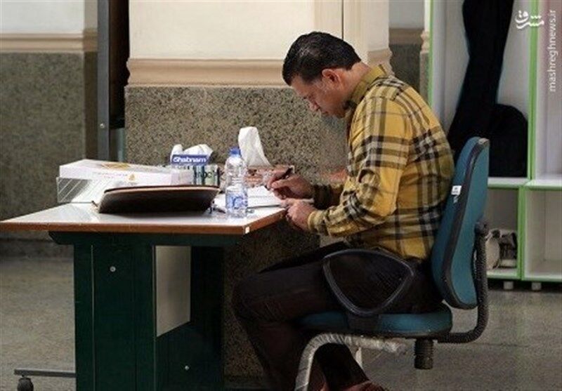 علی دایی در کنکور دکترا/عکس