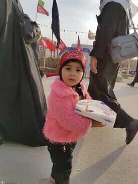 کودکان در مسیر کربلا /تصاویر