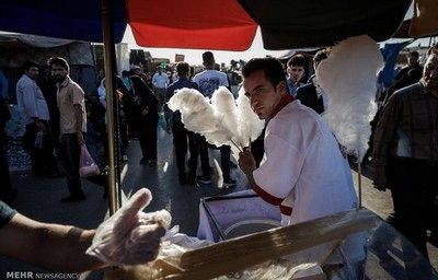 بازار شلوغ افغان ها در مشهد/تصاویر