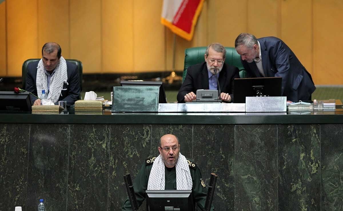 روبوسی مجلسی‌ها/تصاویر