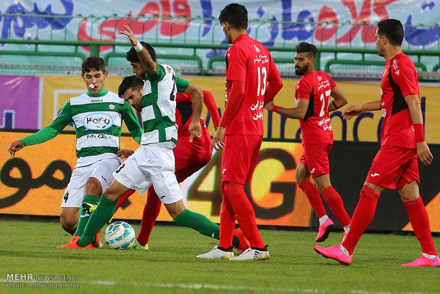 دیدار ذوب آهن و پرسپولیس/تصاویر