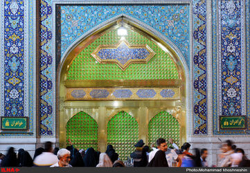 تصاویری زیبا از آذین‌ بندی حرم رضوی