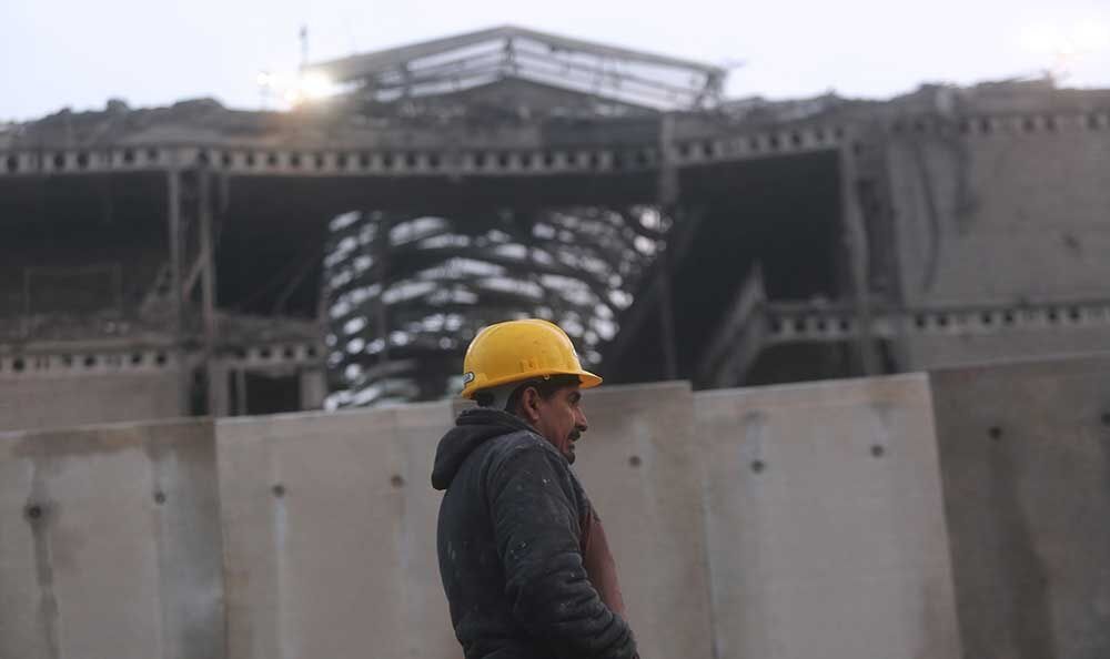 دیوارکشی محوطه پلاسکو/تصاویر