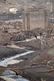 بیرون آمدن یک شهر از زیر آب!/تصاویر