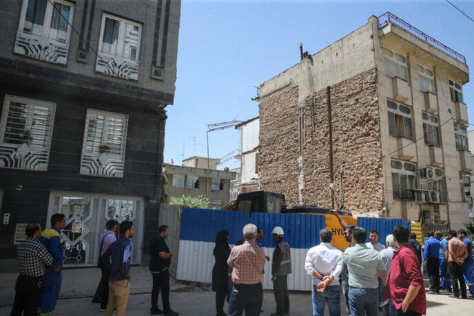 جزییات ریزش ساختمان اداری در گیشا