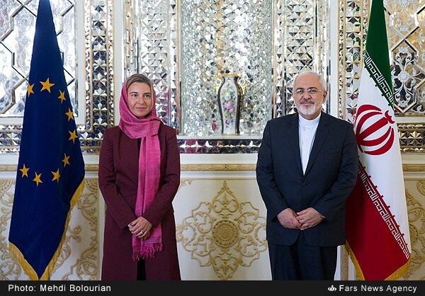 ظریف به پیشواز موگرینی رفت/تصاویر