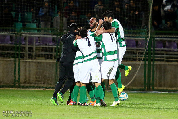 دیدار ذوب آهن و پرسپولیس/تصاویر