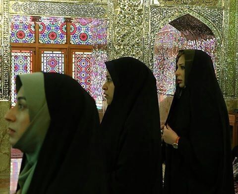 نیوشا ضیغمی در حرم شاهچراغ/عکس
