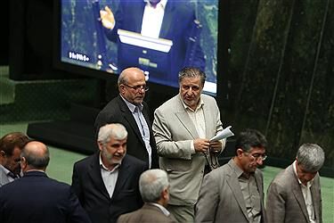 تصاویری ازجلسه پرحاشیه مجلس